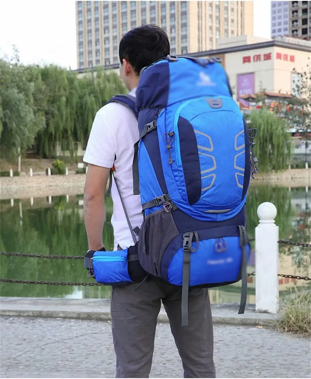60L mountaineering hiking outdoor men's and women's bag camping mountaineering backpack travel bag(Black)