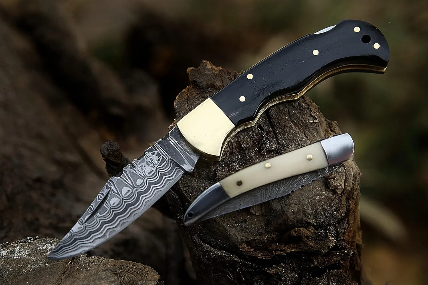 BCK Pocket Knife 4 Pcs Set 6.5" Handmade Damascus Folding Knife Back lock knife Damascus Hunting Knife with Sheath Damascus Pocket Knife for men 100% Prime Quality camping Knife (Baffulo Horn)