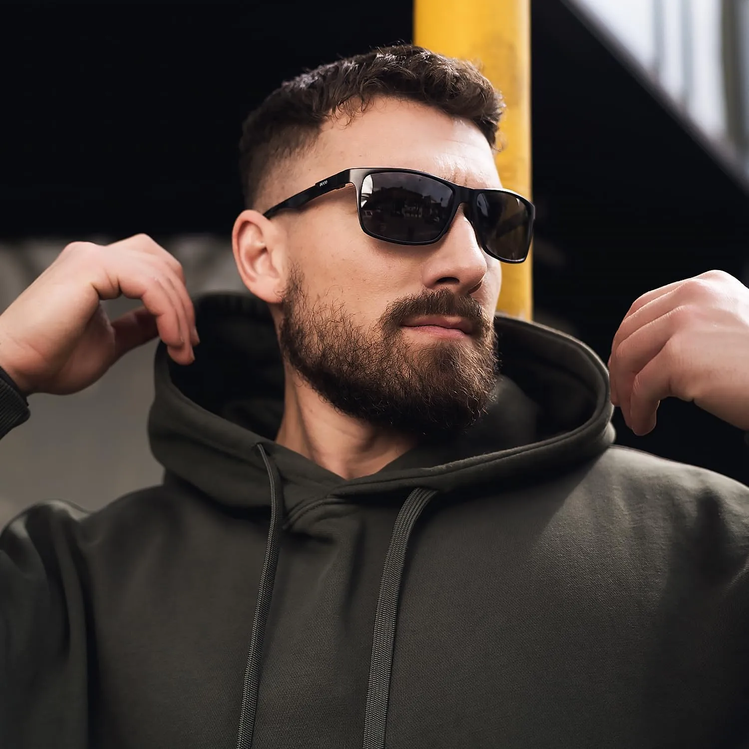 DUCO Mens Sunglasses Polarized Rectangle Sunglass for Men Lightweight Carbon Fiber UV400 Protection 8206
