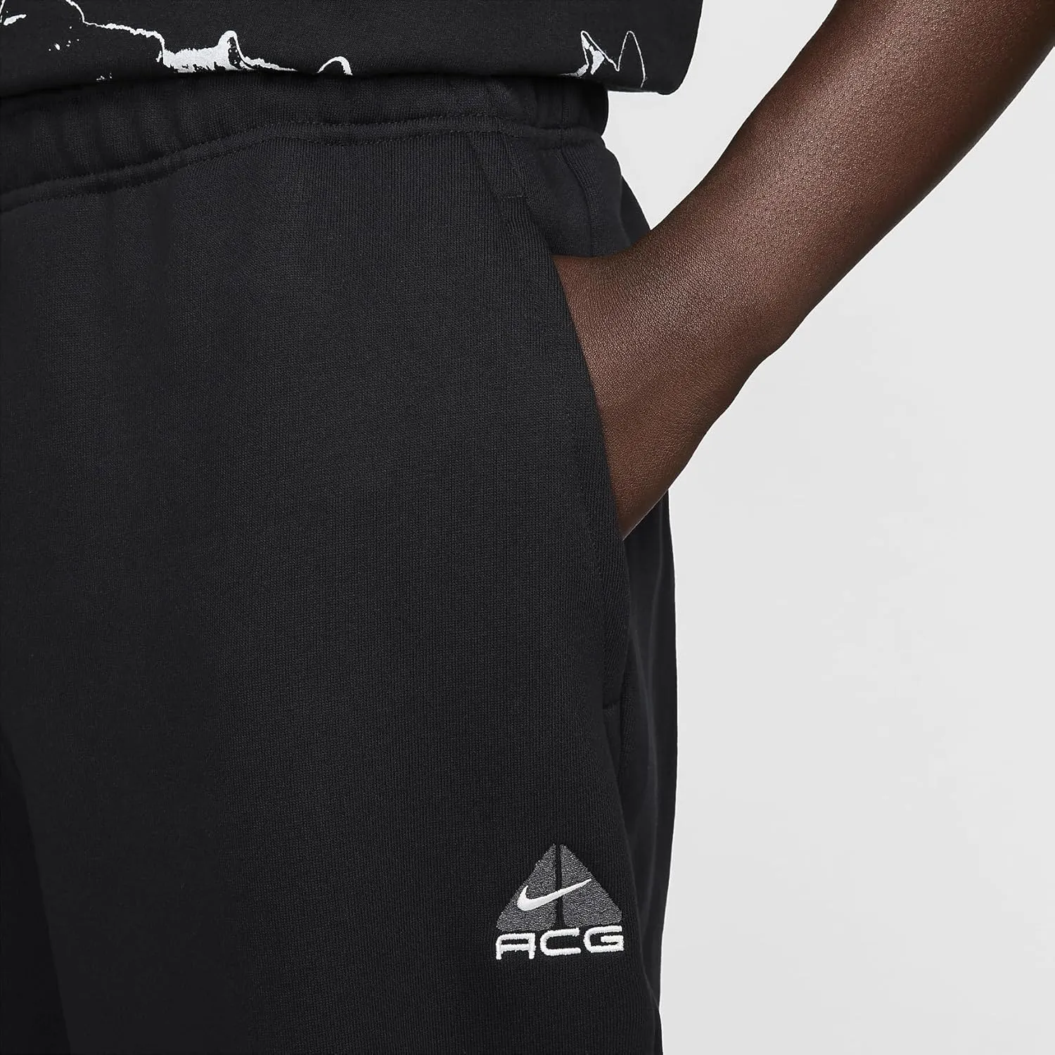 Nike ACG Lungs Therma-FIT Repel Tuff Fleece Pants (FV8650-010, Black/Anthracite/Summit White)