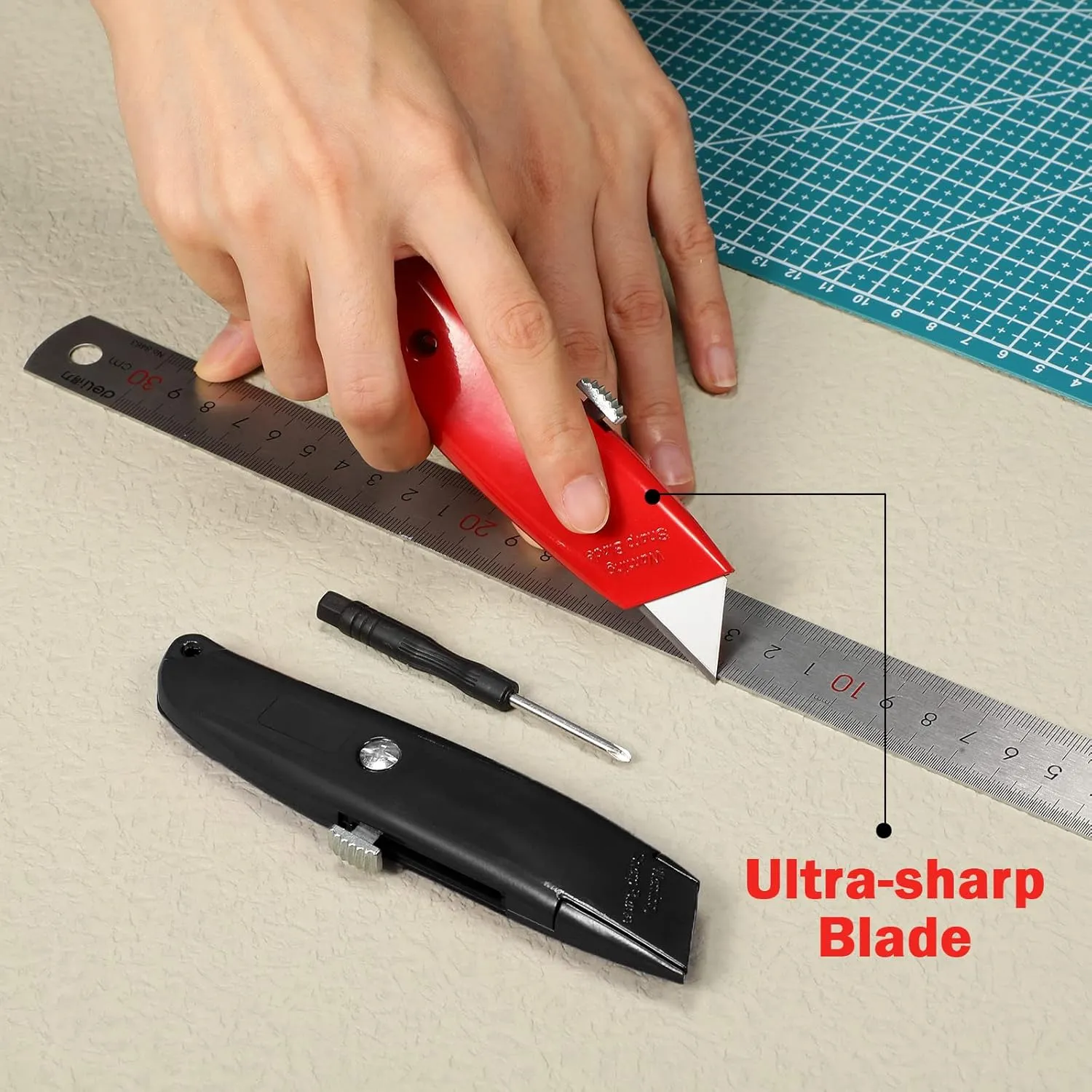 Reginary 30 Pcs Box Cutter Bulk Retractable Blade Utility Knife Heavy Duty Aluminum Alloy Razor Shell Knife for Cartons, Cardboard and Boxes, DIY, Factory, Home(Black, Yellow, Red)